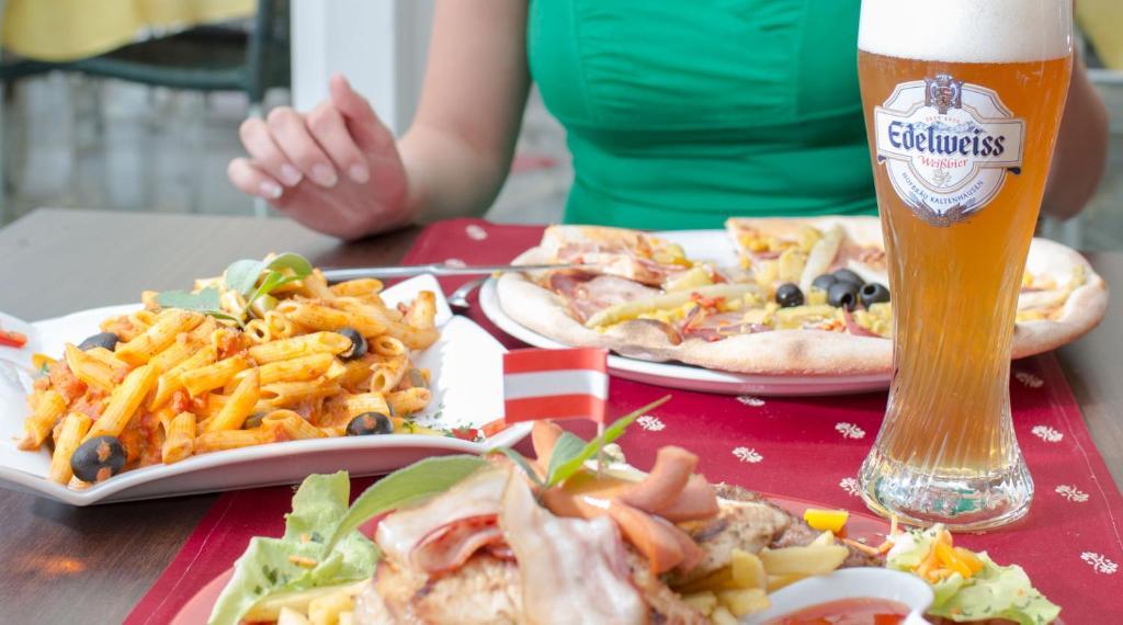 Gaestehaus Krappinger/Pizzeria Mamma Mia Ossiach Luaran gambar